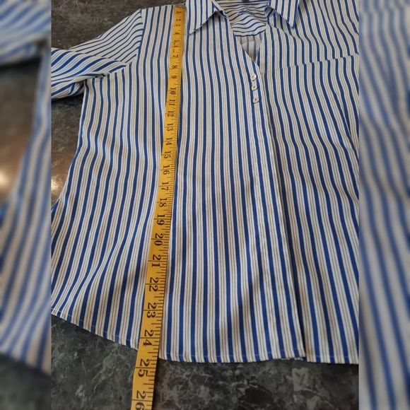 Foxcroft Button Down - Picture 11 of 14